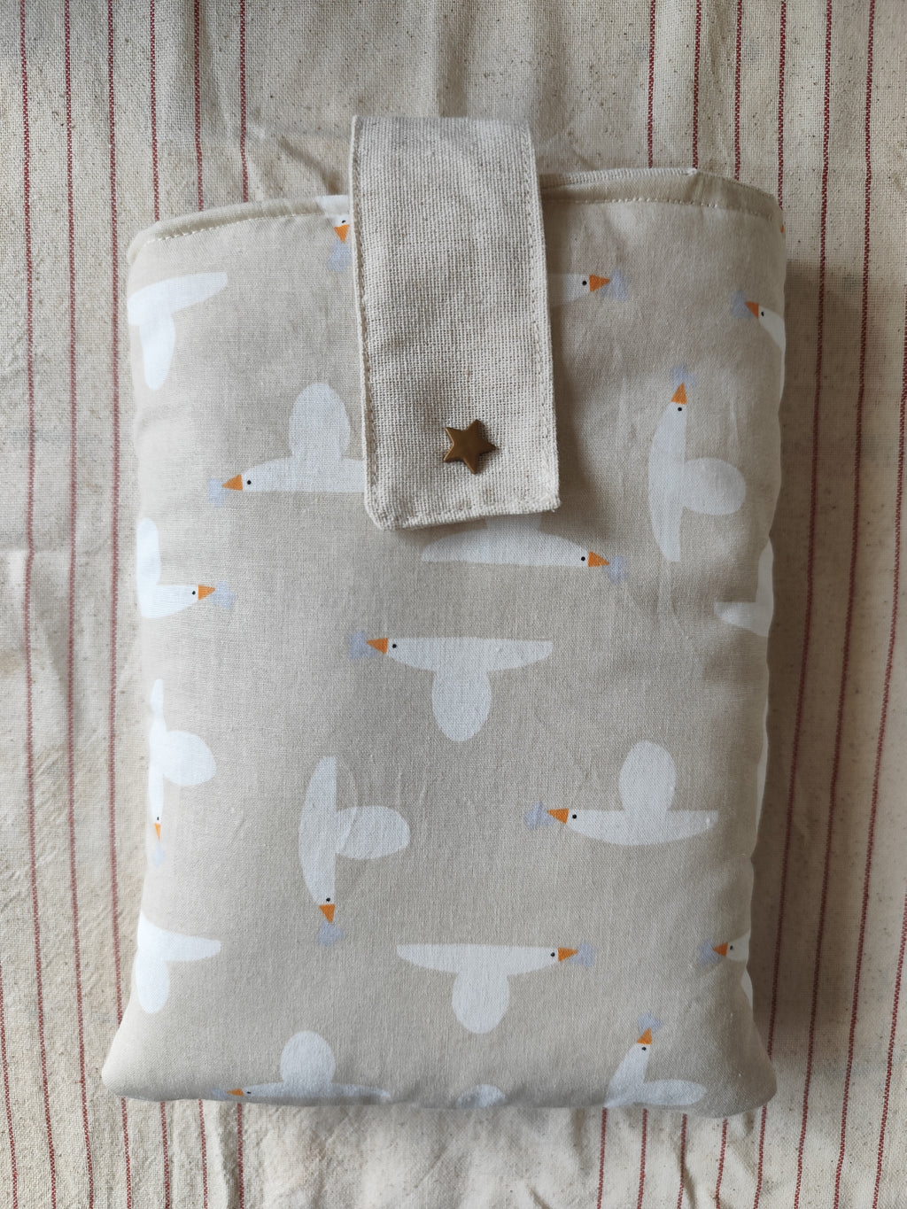 Pochette doublée et matelassée – Mouettes