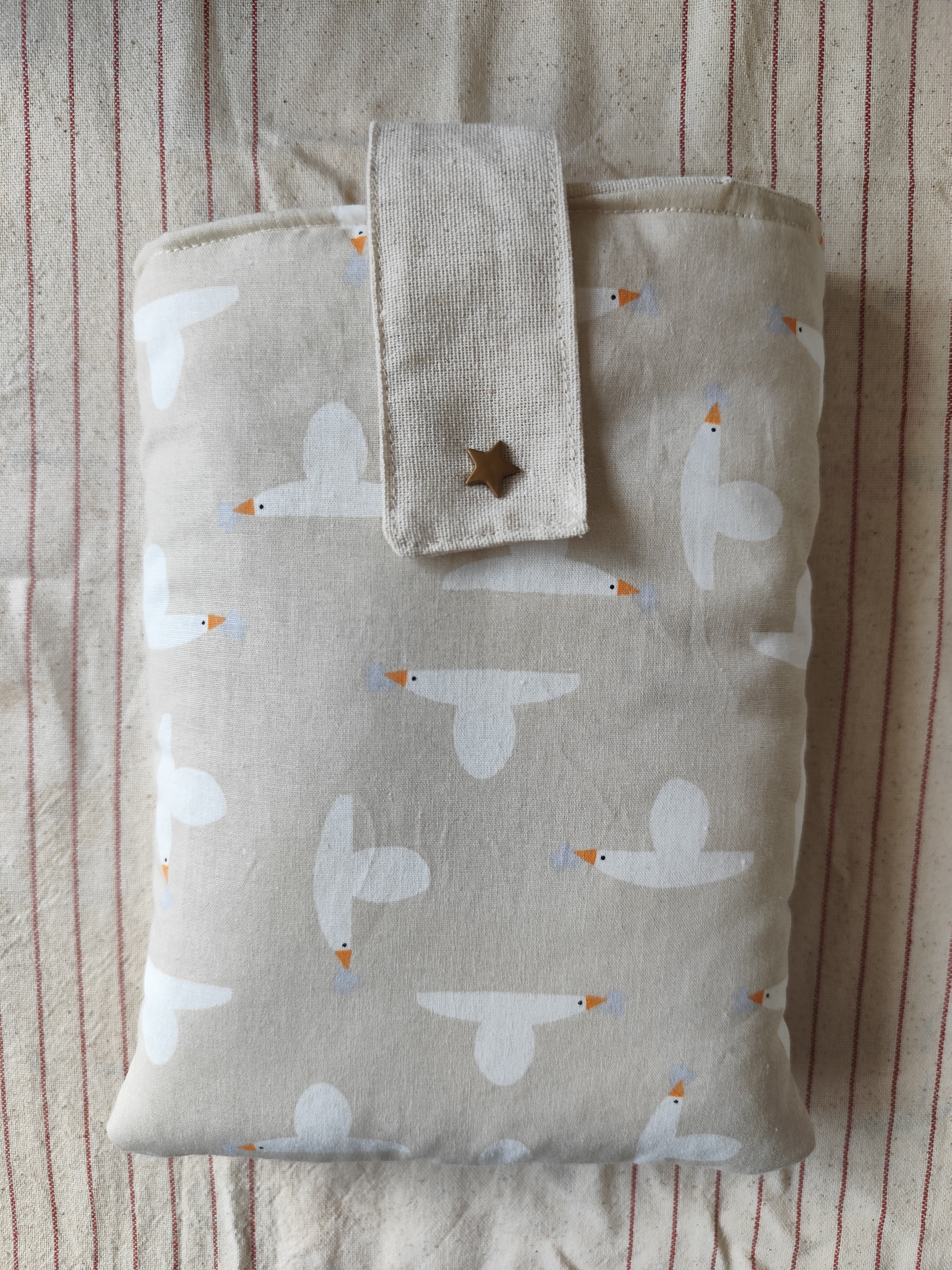 Pochette doublée et matelassée – Mouettes