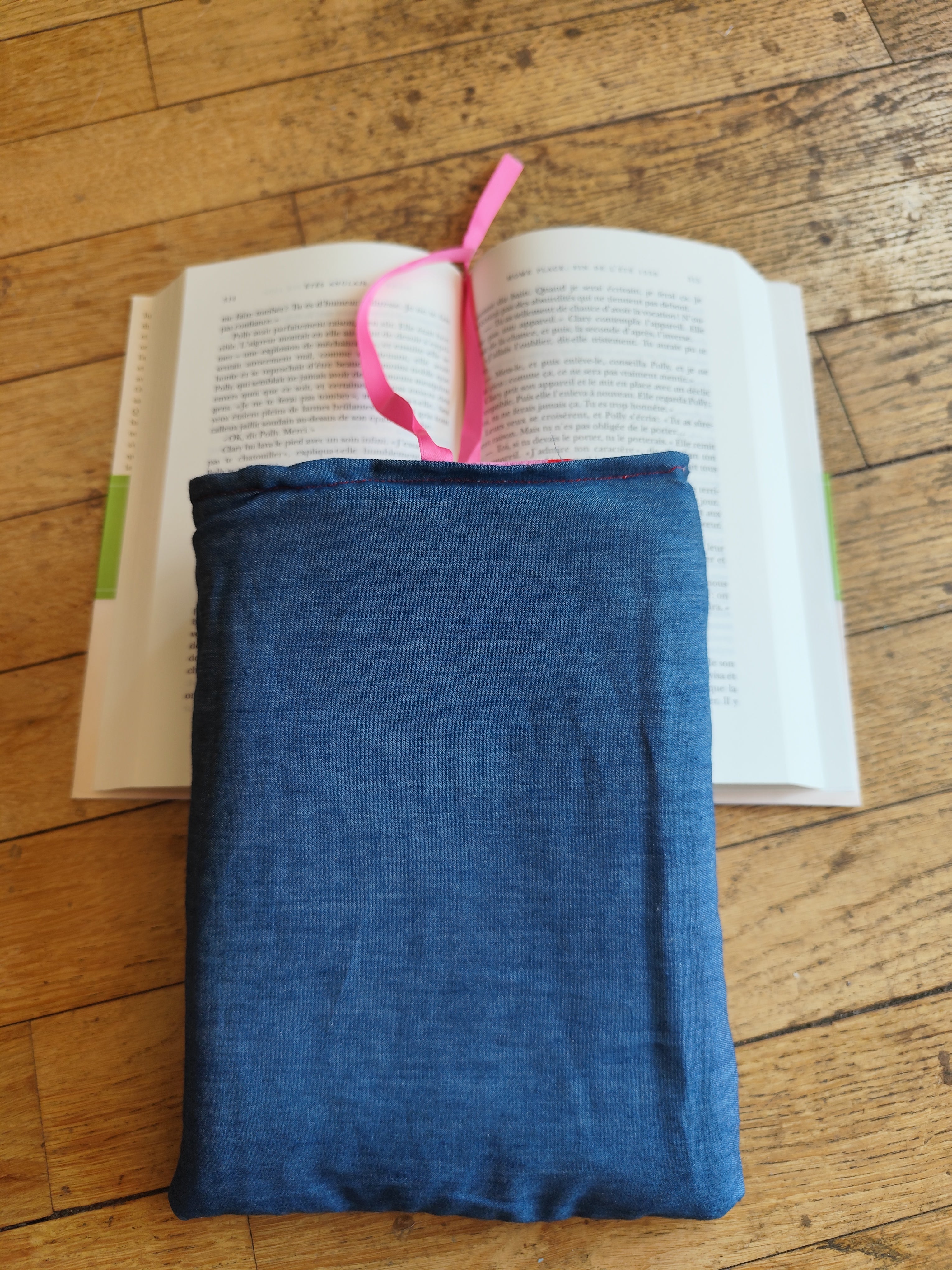 Pochette réversible matelassée cœurs & bleu jean