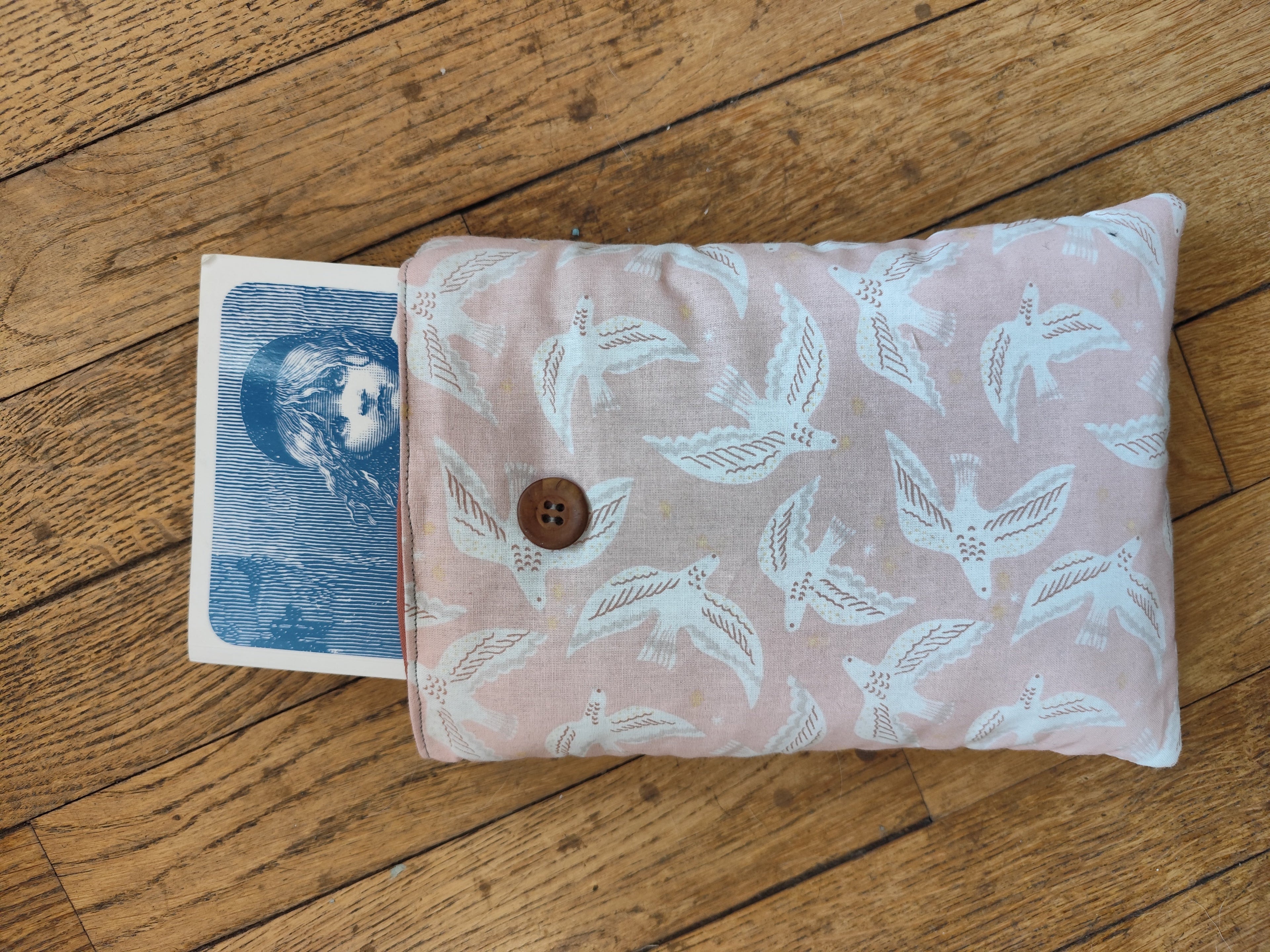Housse livre & liseuse Oiseaux roses – Moelleuse