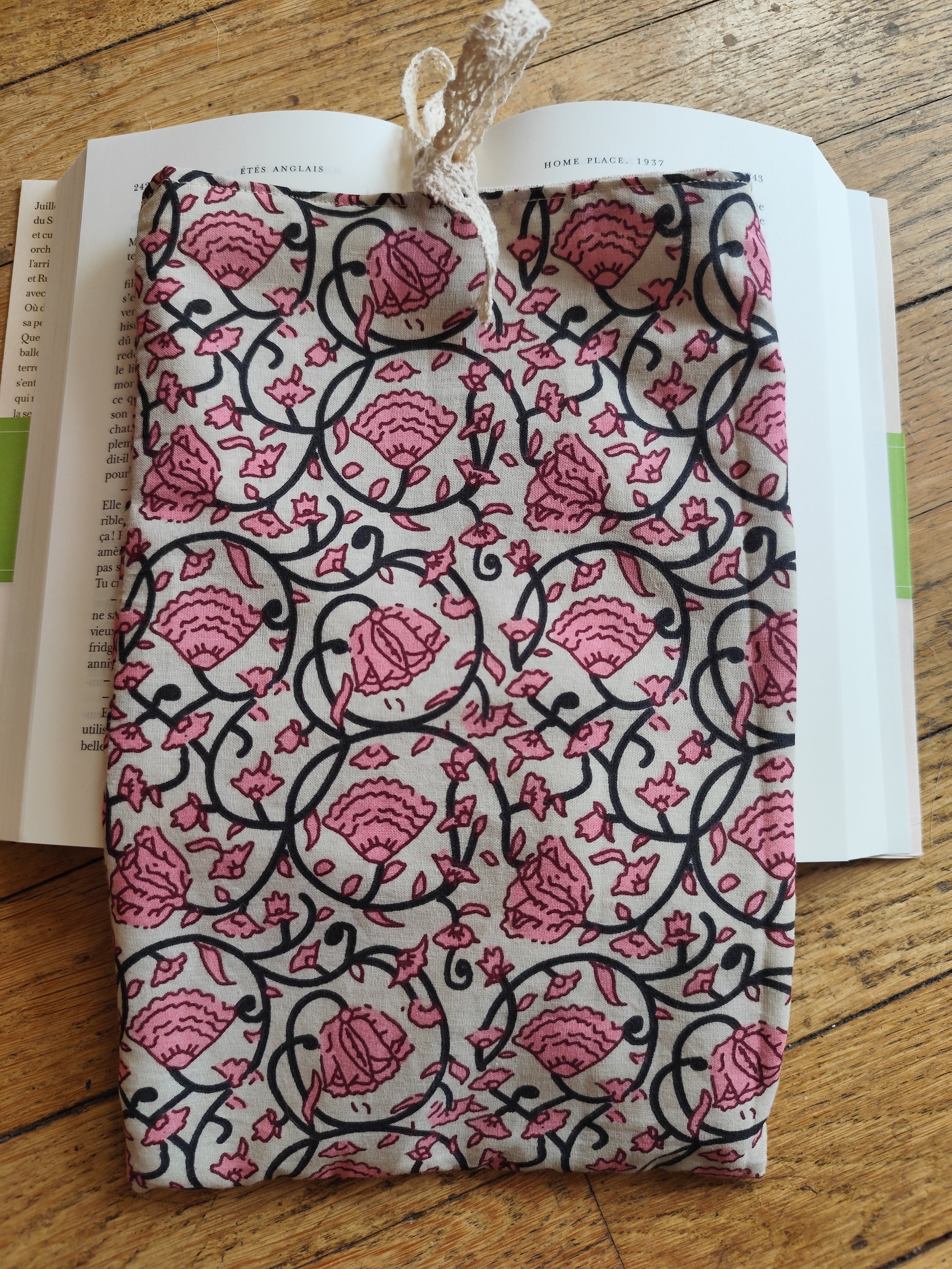 Pochette réversible – Fleurs roses & Lin naturel