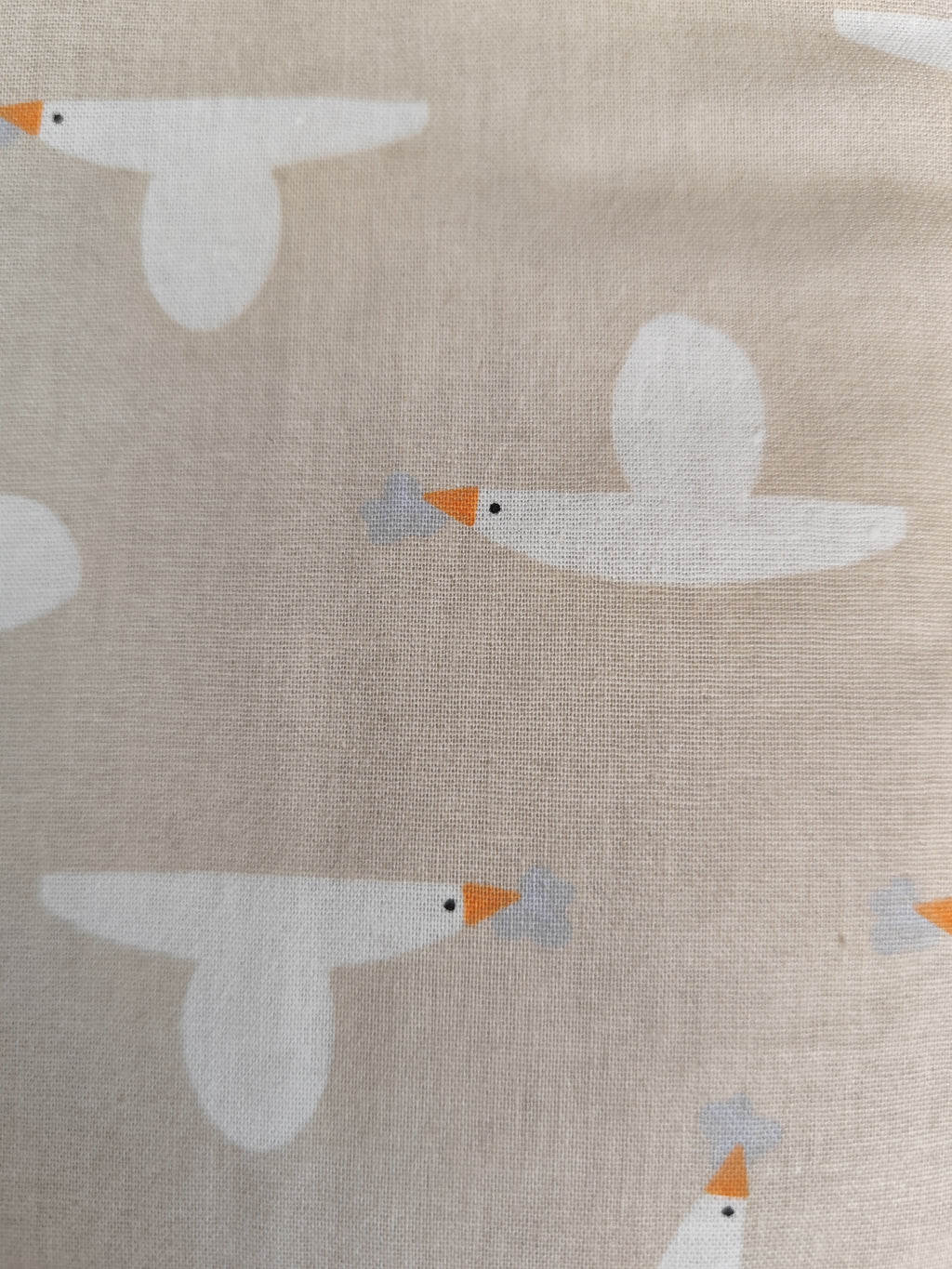 Lined and quilted pouch – Seagulls