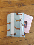 Pochette livre & liseuse Teckels – Moelleuse scratch tissu