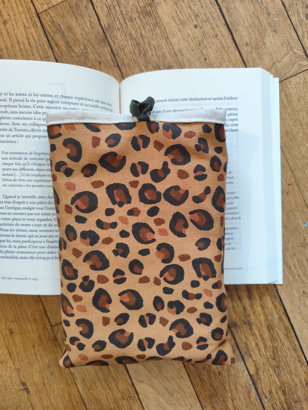 Pochette réversible nomade beige naturel & léopard